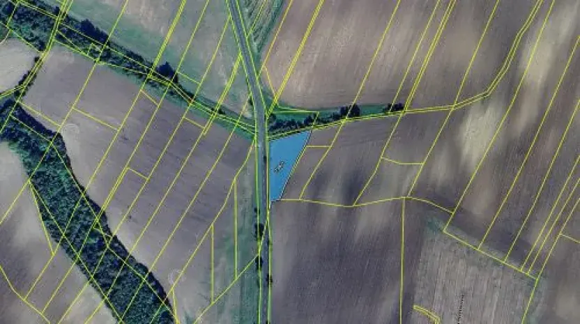 Prodej podílu pole, Chotiněves, 511 m2