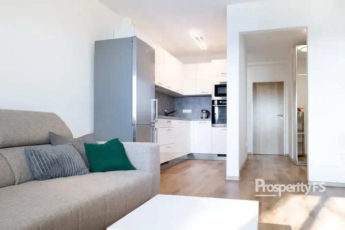 Pronájem bytu 2+1, Vinařice, 56 m2