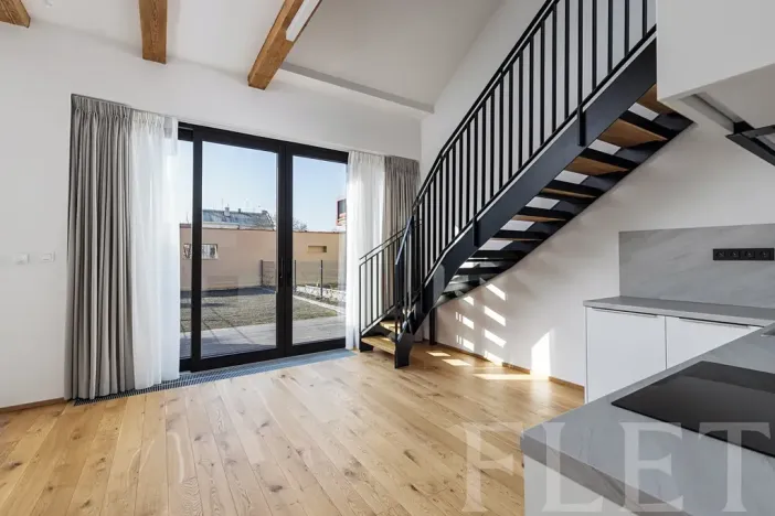 Pronájem bytu 2+kk, Praha - Nusle, Vrtbova, 54 m2