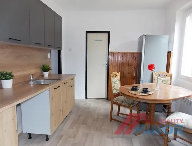 Pronájem bytu 3+1, Zlonice, Pippichova, 75 m2