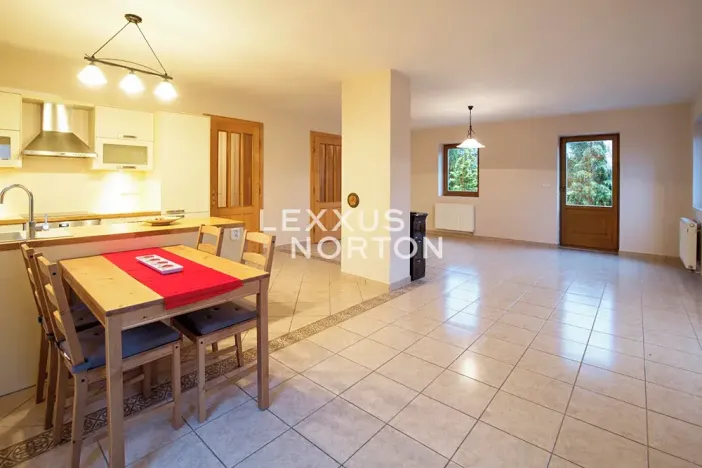 Pronájem rodinného domu, Roblín, 200 m2