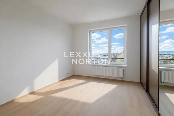 Prodej bytu 2+kk, Praha - Holešovice, Na Maninách, 54 m2