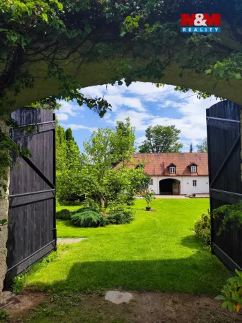 Prodej rodinného domu, Předslavice - Marčovice, 1740 m2