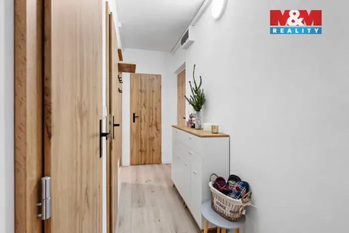 Prodej bytu 3+1, Semily - Podmoklice, Jižní, 55 m2