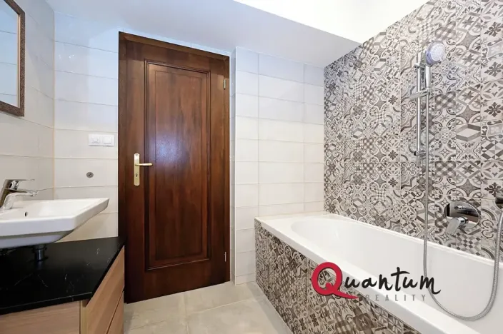 Pronájem bytu 2+kk, Praha - Dejvice, V Šáreckém údolí, 47 m2