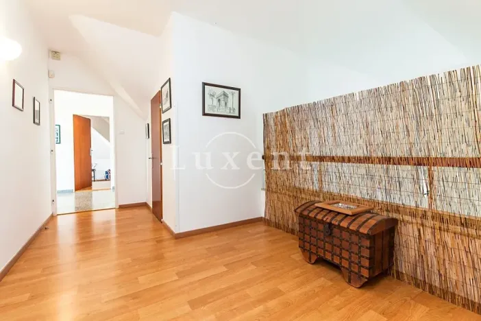 Pronájem kanceláře, Praha - Kunratice, Ke hrádku, 417 m2