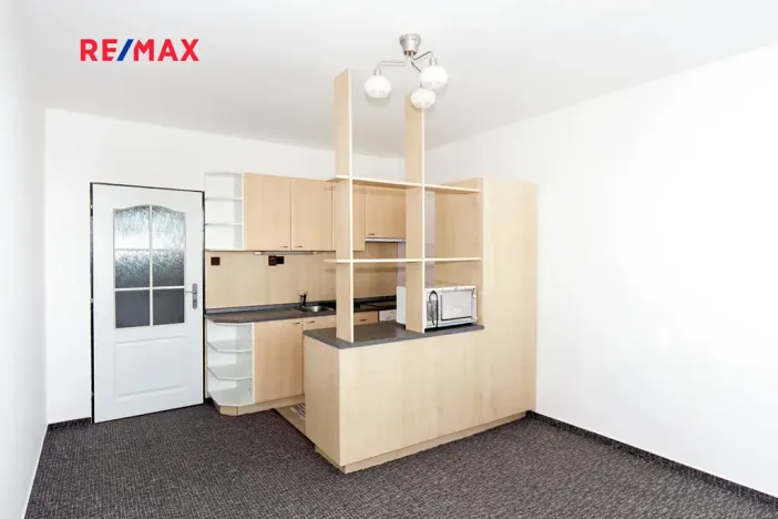 Pronájem bytu 2+kk, Praha - Krč, Štúrova, 49 m2