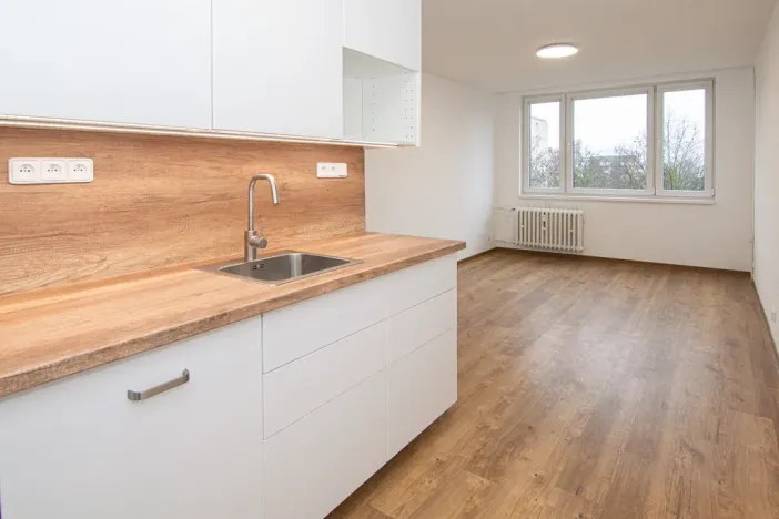 Pronájem bytu 2+kk, Praha - Krč, Vikova, 41 m2