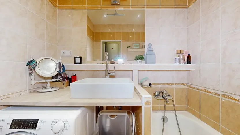 Prodej bytu 3+1, Praha - Hlubočepy, Lamačova, 63 m2