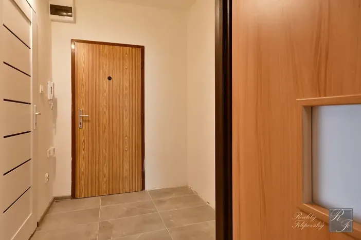 Pronájem bytu 1+kk, Ústí nad Labem, Obvodová, 31 m2