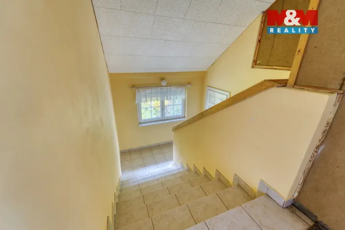 Prodej rodinného domu, Oloví - Hory, 800 m2