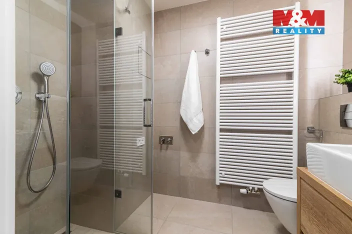 Pronájem bytu 1+kk, Kladno - Dubí, Ke křížku, 34 m2