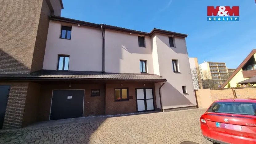 Pronájem kanceláře, Český Těšín, Ostravská, 89 m2