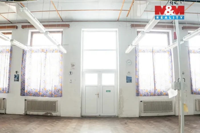 Pronájem obchodního prostoru, Hradešice, 345 m2