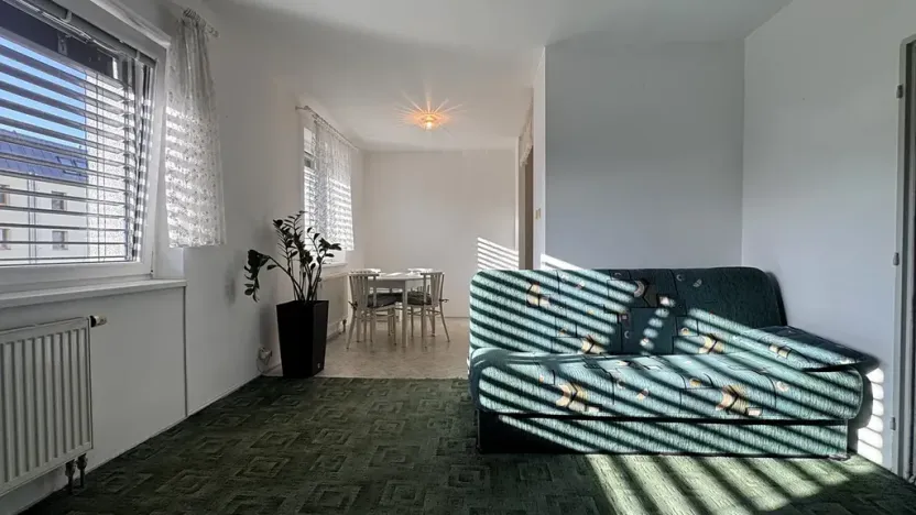 Pronájem bytu 2+kk, Pardubice, Na Labišti, 60 m2