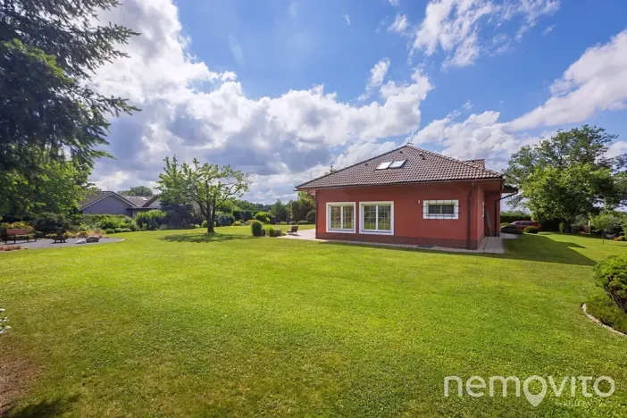 Prodej vily, Křížkový Újezdec, 412 m2