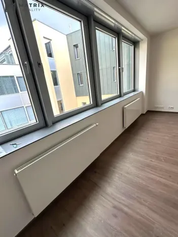 Pronájem bytu 1+kk, Praha - Libeň, U Rokytky, 39 m2