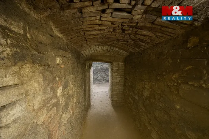 Prodej restaurace, Jílové u Prahy, Masarykovo náměstí, 68 m2