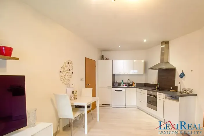 Pronájem bytu 2+kk, Praha - Čakovice, Cukrovarská, 57 m2