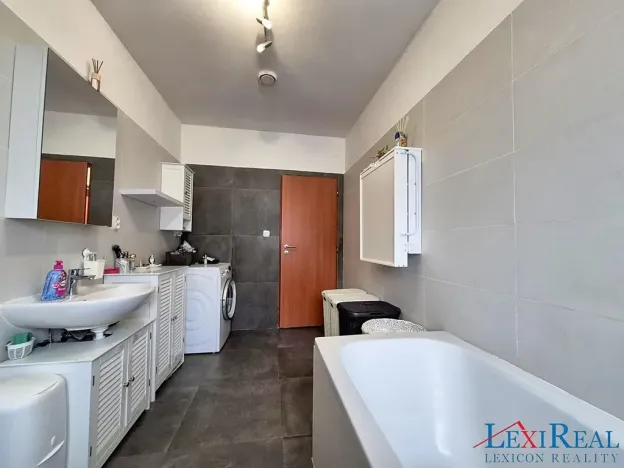 Pronájem bytu 2+kk, Praha - Čakovice, Cukrovarská, 57 m2