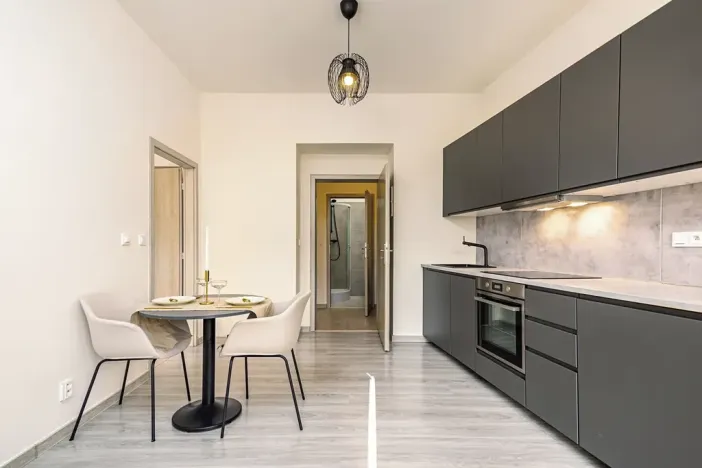 Pronájem bytu 2+kk, Praha - Vršovice, Košická, 36 m2