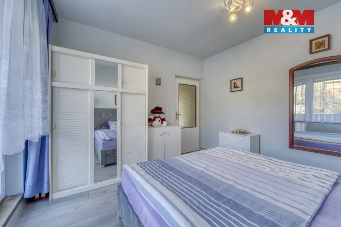 Prodej bytu 3+1, Žlutice, Pod Strání, 75 m2