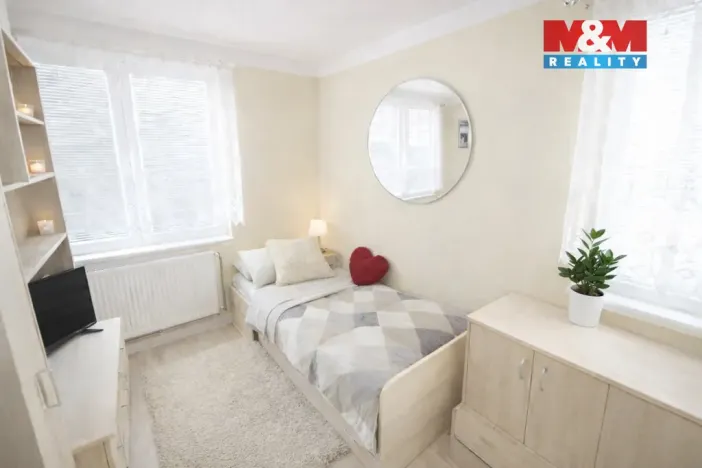 Prodej bytu 3+1, Dynín, 70 m2