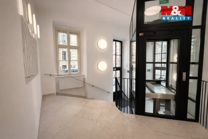 Pronájem komerční nemovitosti, Praha - Nové Město, Opletalova, 16 m2