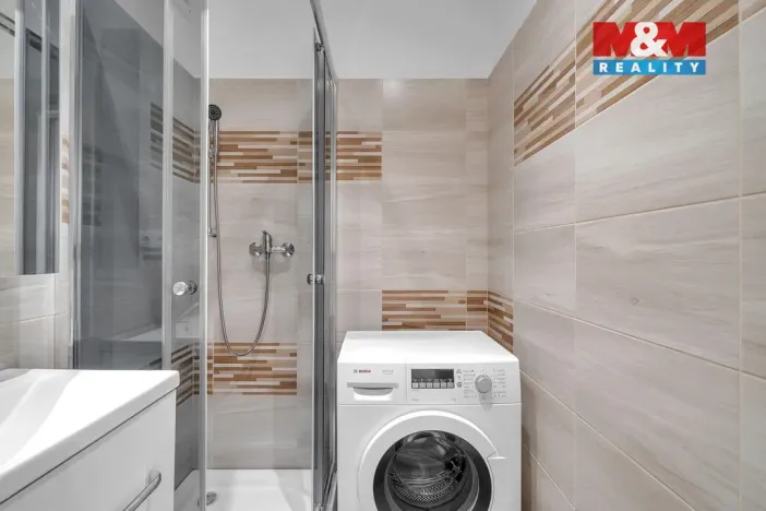 Prodej bytu 2+1, Přelouč, K. Čapka, 53 m2