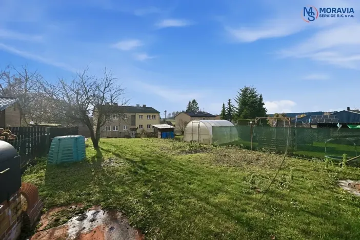 Prodej bytu 3+1, Maletín, 56 m2