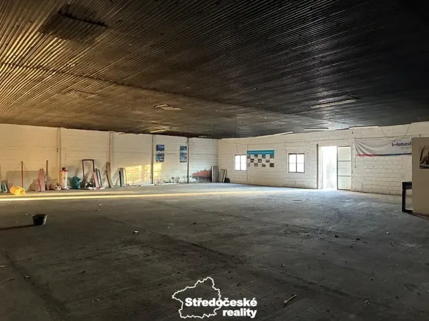 Pronájem skladu, Slapy, 1244 m2