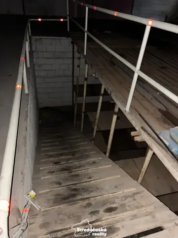 Pronájem skladu, Slapy, 1244 m2