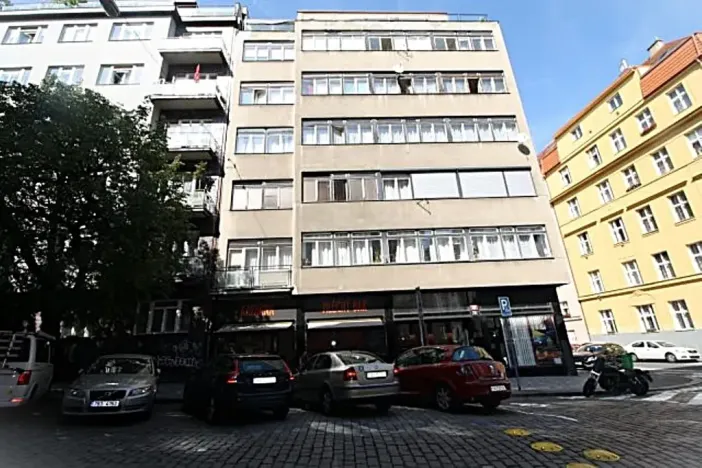 Pronájem bytu 1+kk, Praha - Holešovice, Heřmanova, 26 m2