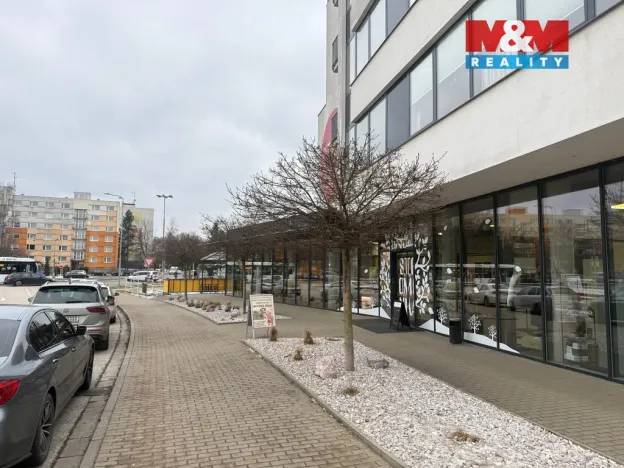 Pronájem obchodního prostoru, Hradec Králové - Třebeš, Ve Stromovce, 17 m2