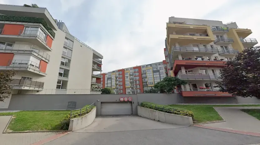 Pronájem garážového stání, Praha - Zličín, Míšovická, 15 m2