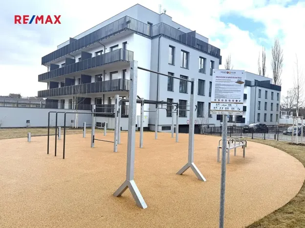 Pronájem bytu 2+kk, Kladno, Ke křížku, 51 m2