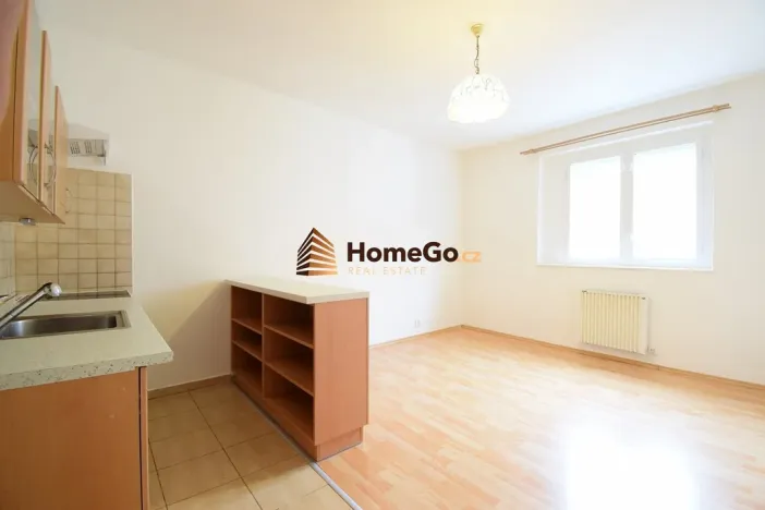 Pronájem bytu 2+kk, Praha - Vršovice, Sevastopolská, 46 m2