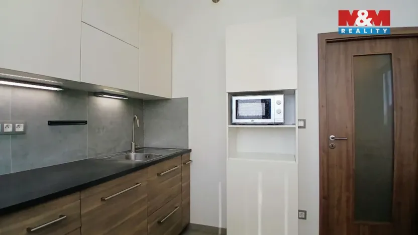 Pronájem bytu 2+1, Praha - Vršovice, Vršovická, 62 m2