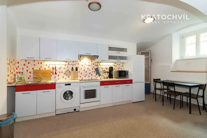 Prodej bytu 1+kk, Praha - Karlín, Březinova, 50 m2