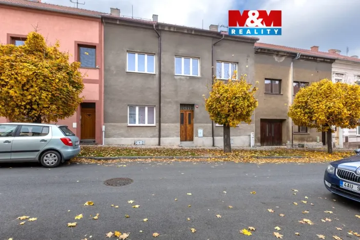 Prodej činžovního domu, Louny, Karlova, 193 m2