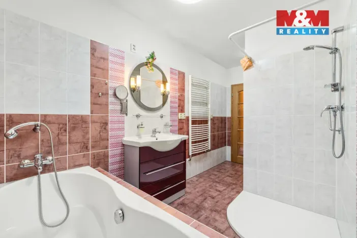 Prodej rodinného domu, Sadská, Karla Viky, 138 m2