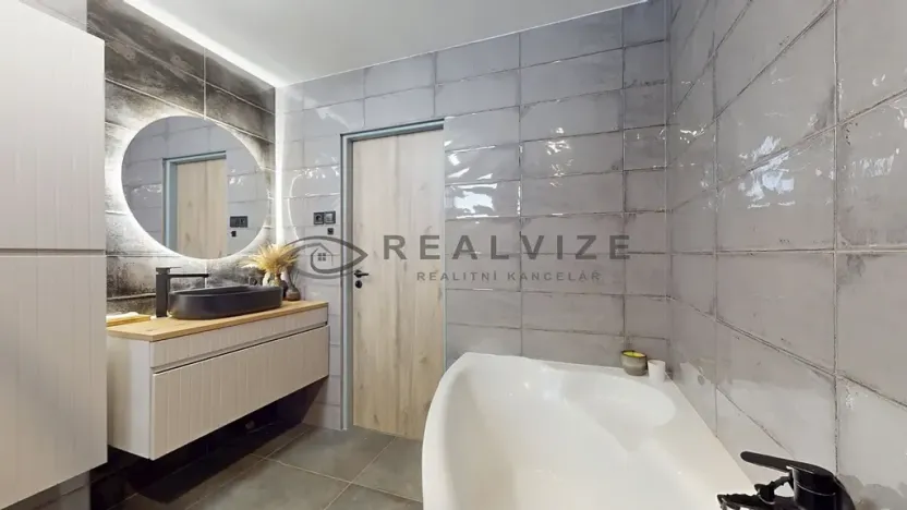 Prodej rodinného domu, Velešín, U Přehrady, 200 m2