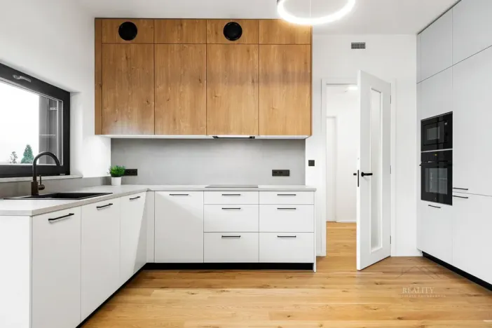 Pronájem bytu 2+kk, Praha - Troja, Pod Hrachovkou, 47 m2