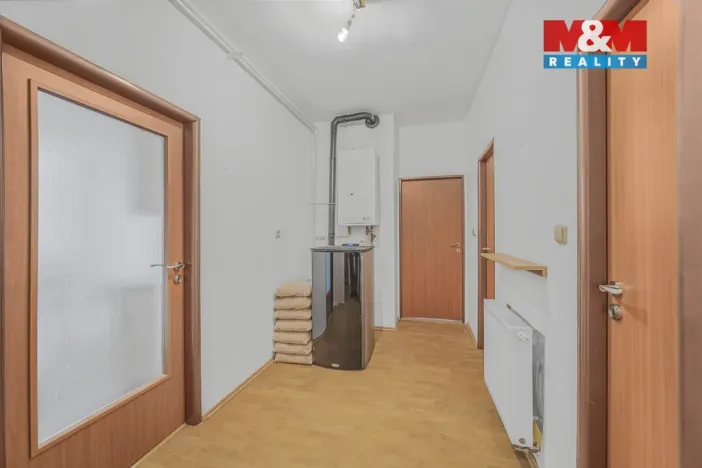 Prodej bytu 3+1, Jaroměř - Pražské Předměstí, Husova, 124 m2