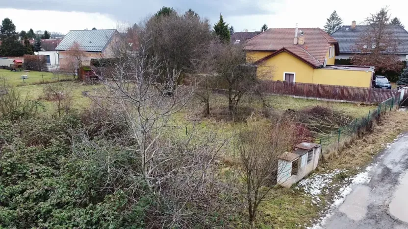 Prodej pozemku pro bydlení, Praha - Újezd nad Lesy, Chotouchovská, 1392 m2