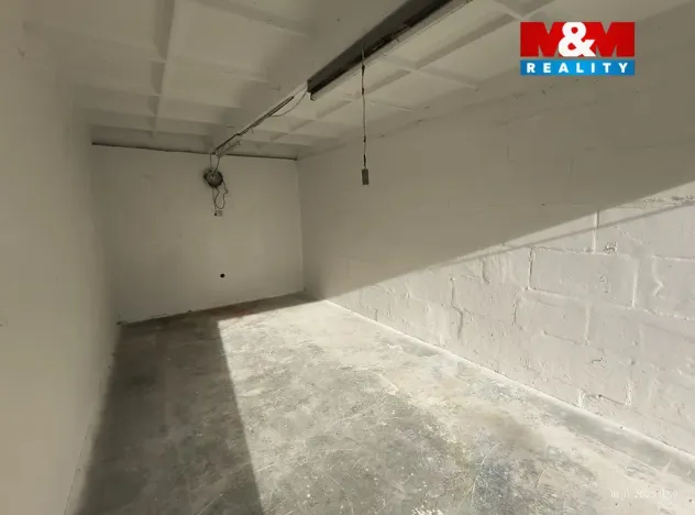 Pronájem garáže, Slaný, Ouvalova, 19 m2