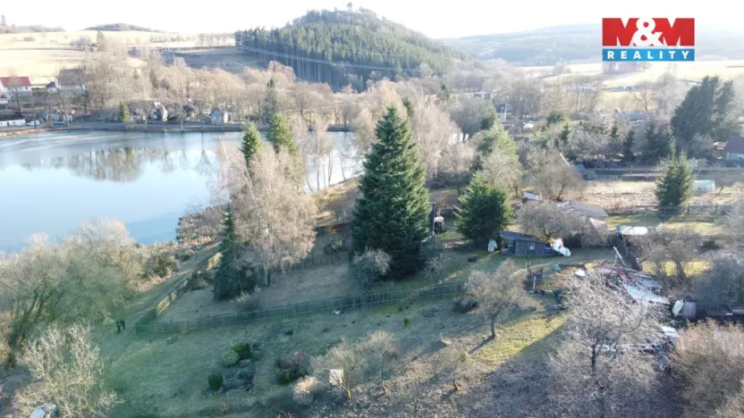 Prodej zahrady, Bochov, 908 m2