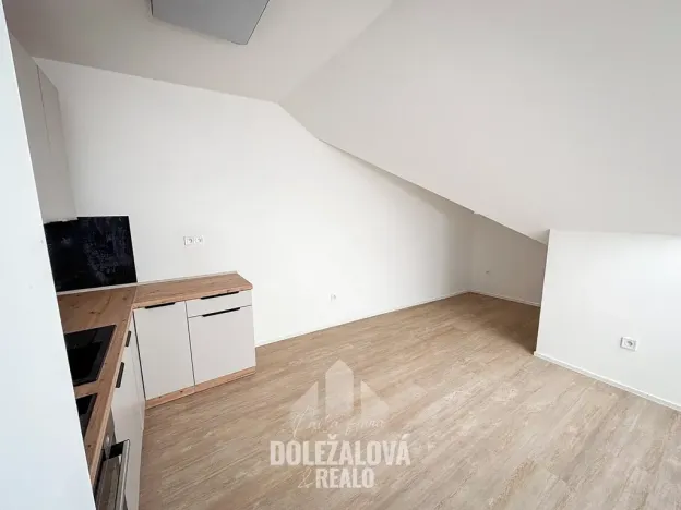 Pronájem bytu 1+kk, Třešť, Wolkerova, 38 m2