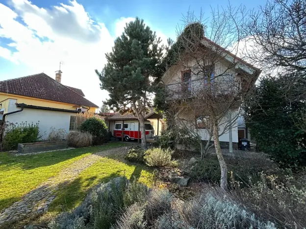 Pronájem rodinného domu, Praha - Horní Počernice, Běchorská, 145 m2