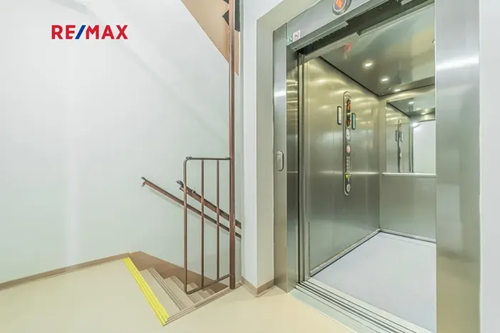 Prodej bytu 3+1, Praha - Stodůlky, Prusíkova, 77 m2